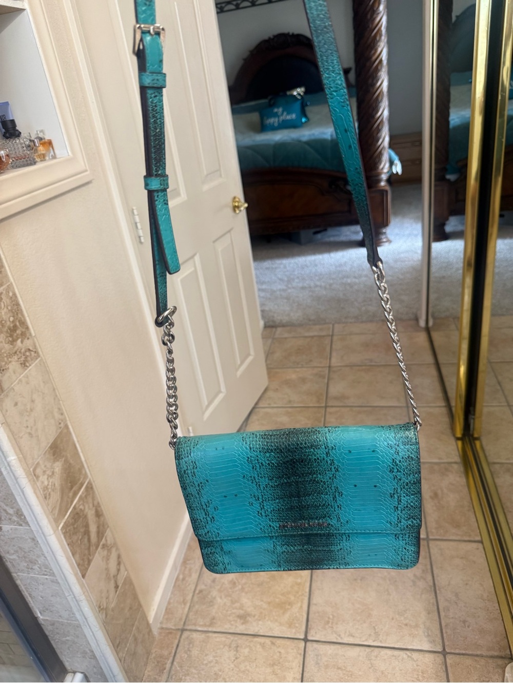 Michael kors teal leather crossbody bag - Picture 6 of 7